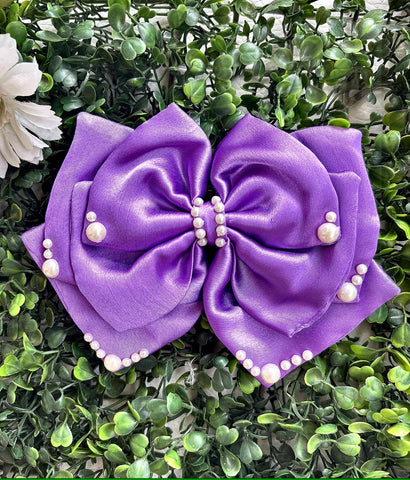 Satin Pearl Alligator clip- Lavender