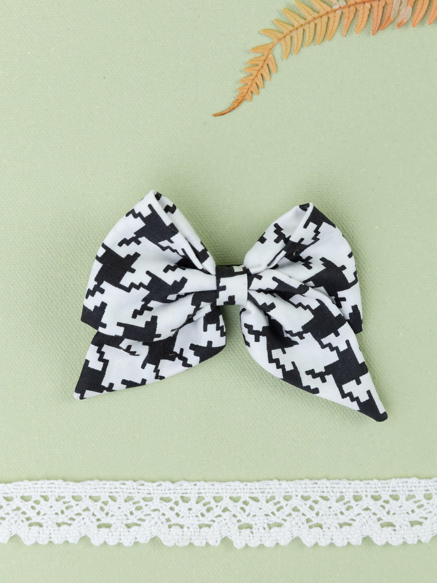 Abstract Printed School Bow Alligator Hair Clip- Black & White