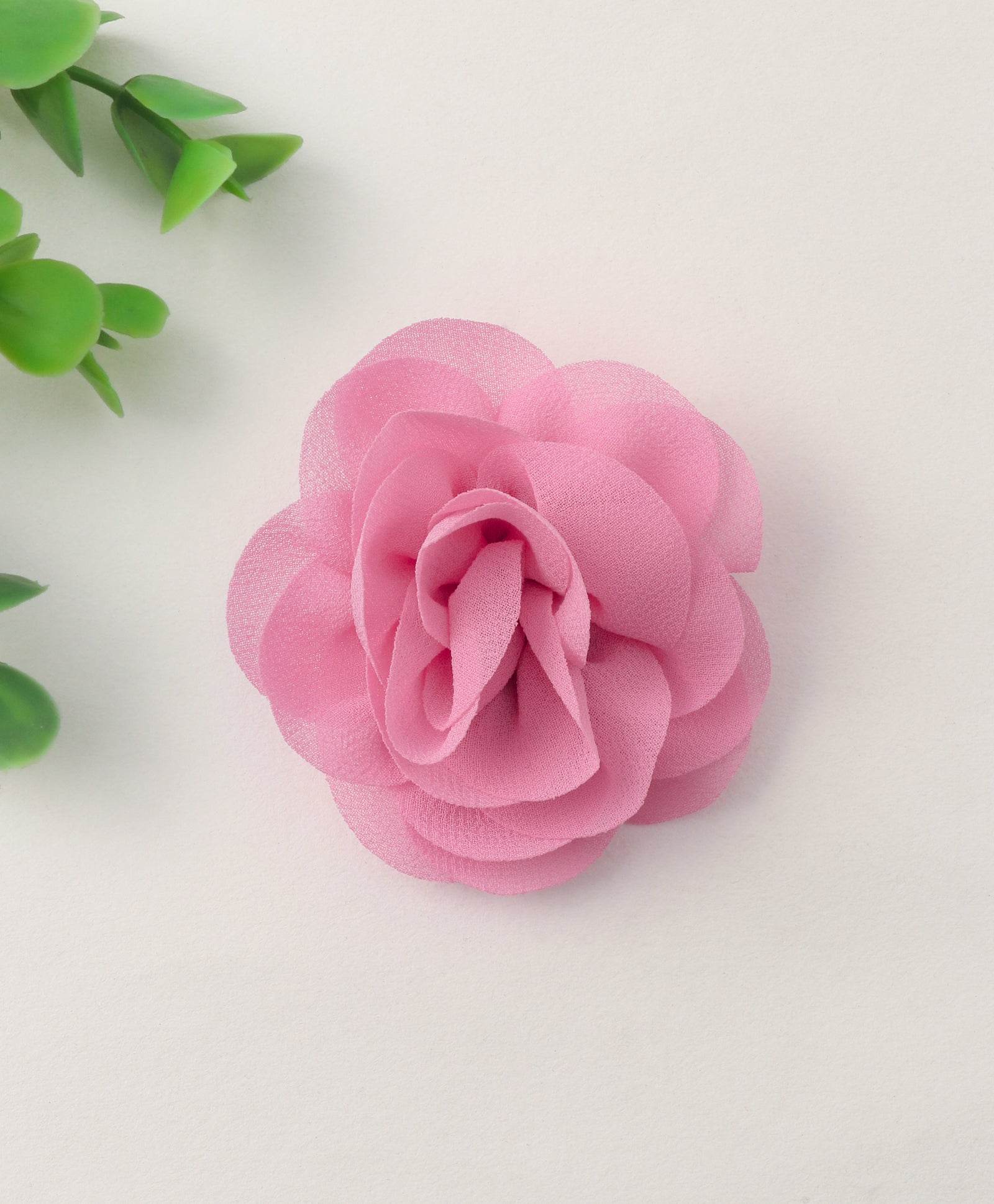 Delicate Rose Alligator Clip - Light Pink