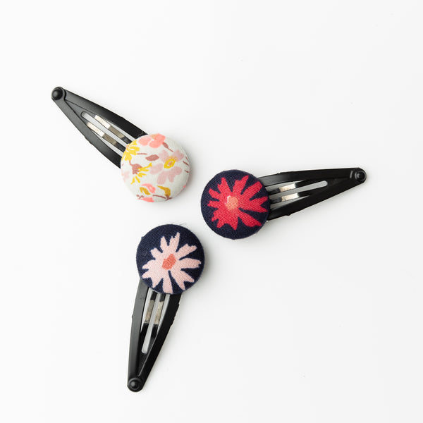 Floral Button Hair Clip Set- Black & White