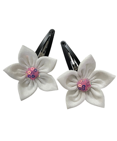 Flower Tic-Tac Hair Clip Set - White